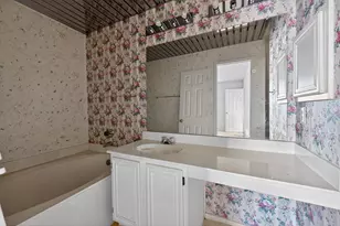 1379 Honeysuckle Ln, Lewisville, TX 75077 - Photo 17