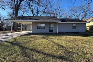 205 Wight St, Roxton, TX 75477 - Photo 1