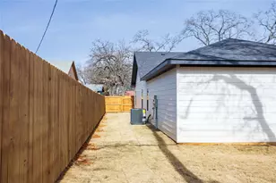 5556 Wainwright Dr, Fort Worth, TX 76112 - Photo 29