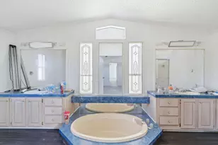 2013 Spring Valley Dr, Azle, TX 76020 - Photo 35