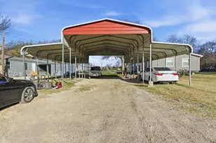 2013 Spring Valley Dr, Azle, TX 76020 - Photo 3