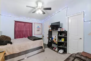 2013 Spring Valley Dr, Azle, TX 76020 - Photo 15