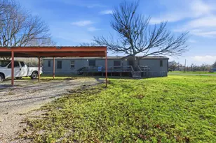 2013 Spring Valley Dr, Azle, TX 76020 - Photo 3