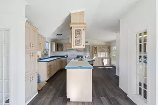 2013 Spring Valley Dr, Azle, TX 76020 - Photo 29