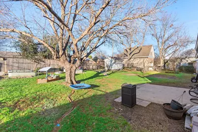 305 Hudson Avenue, Crowley, TX 76036 - Photo 29