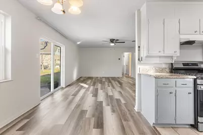 305 Hudson Avenue, Crowley, TX 76036 - Photo 7