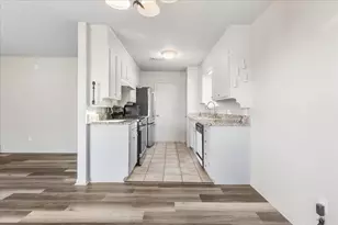 305 Hudson Ave, Crowley, TX 76036 - Photo 9