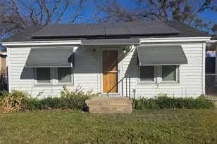 3925 E 4th St, Fort Worth, TX 76111 - Photo 1