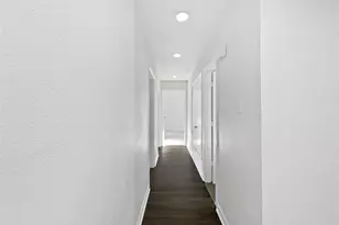 464 W Fulton St, Van Alstyne, TX 75495 - Photo 9