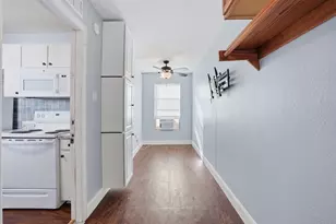 209 E Lone Star Ave, Cleburne, TX 76031 - Photo 11