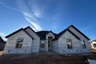 1329 Oleander Dr, Tolar, TX 76476 - Photo 1