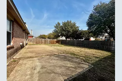 909 Meadowlark Drive, Saginaw, TX 76131 - Photo 21