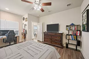 824 E Northside Dr, Pilot Point, TX 76258 - Photo 13