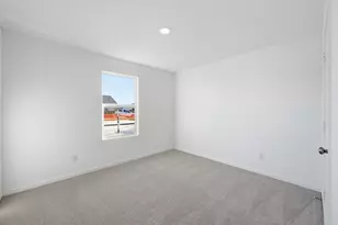 2040 Shady Oaks Dr, Ennis, TX 75119 - Photo 9