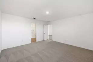 2040 Shady Oaks Dr, Ennis, TX 75119 - Photo 11