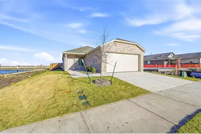 2040 Shady Oaks Drive, Ennis, TX 75119 - Photo 19