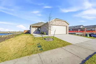 2040 Shady Oaks Dr, Ennis, TX 75119 - Photo 19