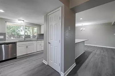 2109 Via Del Plata, Carrollton, TX 75006 - Photo 17