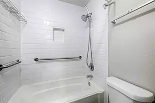 2109 Via Del Plata, Carrollton, TX 75006 - Photo 33