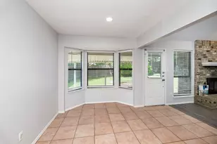 6433 Westridge Dr, Watauga, TX 76148 - Photo 9