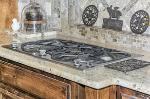 8013 Camino Dr, North Richland Hills, TX 76182 - Photo 9