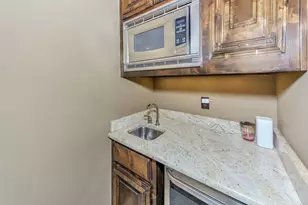 8013 Camino Dr, North Richland Hills, TX 76182 - Photo 35