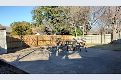 5724 Phelps Street, The Colony, TX 75056 - Photo 9