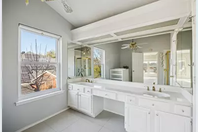 709 Bridget Way, Hurst, TX 76054 - Photo 21