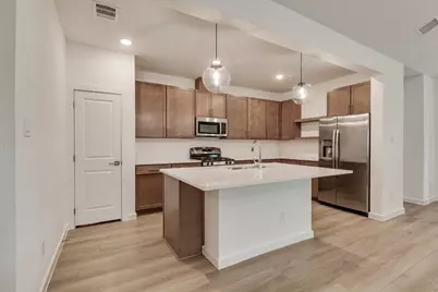 1233 Eagle Mountain Drive, Dallas, TX 75253 - Photo 9