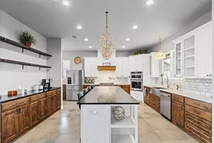 201 W Rd, Waxahachie, TX 75165 - Photo 3