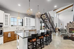 201 W Rd, Waxahachie, TX 75165 - Photo 7