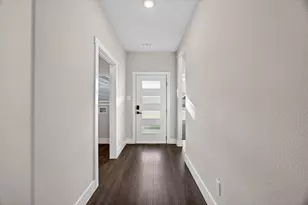 1913 E Myrtle St, Fort Worth, TX 76104 - Photo 33