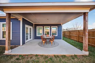 1913 E Myrtle St, Fort Worth, TX 76104 - Photo 37