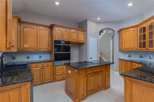 7613 Woodhaven Dr, North Richland Hills, TX 76182 - Photo 11