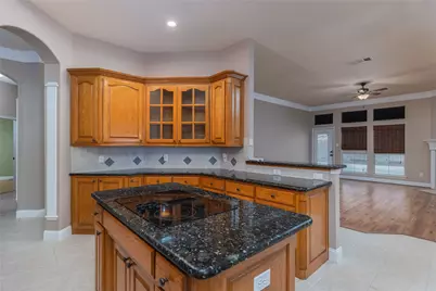 7613 Woodhaven Drive, North Richland Hills, TX 76182 - Photo 7