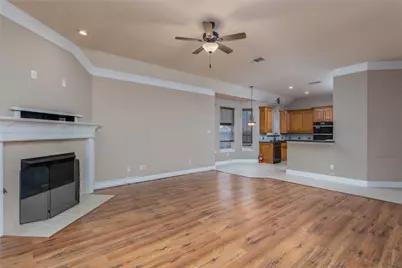 7613 Woodhaven Drive, North Richland Hills, TX 76182 - Photo 13