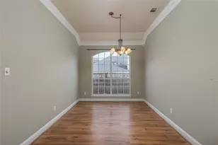 7613 Woodhaven Dr, North Richland Hills, TX 76182 - Photo 5