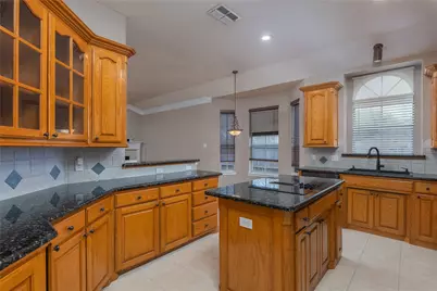 7613 Woodhaven Drive, North Richland Hills, TX 76182 - Photo 9