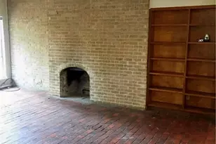 7618 Village Trail Dr, Dallas, TX 75254 - Photo 5