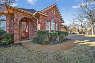 109 Southern Pine Pl, Mabank, TX 75156 - Photo 5