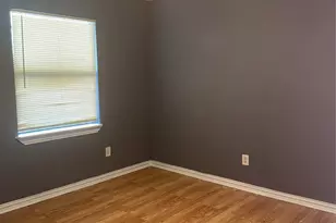 6963 Fallbrook Ct W, Fort Worth, TX 76120 - Photo 9