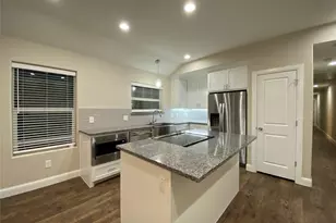 802-804 N Broughton St, Sherman, TX 75090 - Photo 3