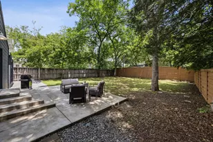 8714 Redondo Dr, Dallas, TX 75218 - Photo 21