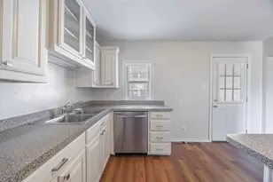 110 S 5th St, Alvarado, TX 76009 - Photo 9