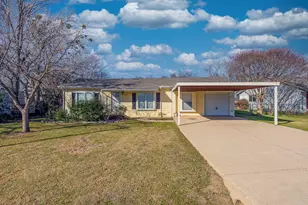110 S 5th St, Alvarado, TX 76009 - Photo 1