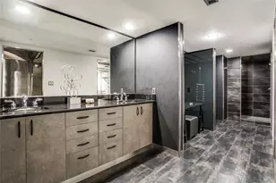 2011 Cedar Springs Rd, Dallas, TX 75201 - Photo 23