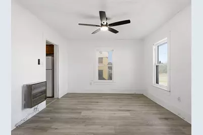 5229 Kilpatrick Avenue, Fort Worth, TX 76107 - Photo 11