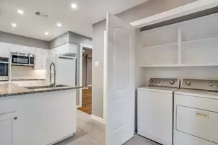 9808 Crest Meadow Dr, Dallas, TX 75230 - Photo 7