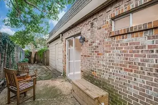 9808 Crest Meadow Dr, Dallas, TX 75230 - Photo 17