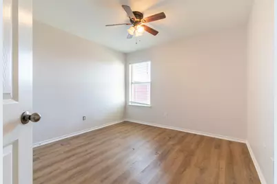 959 Heather Street, Burleson, TX 76028 - Photo 15